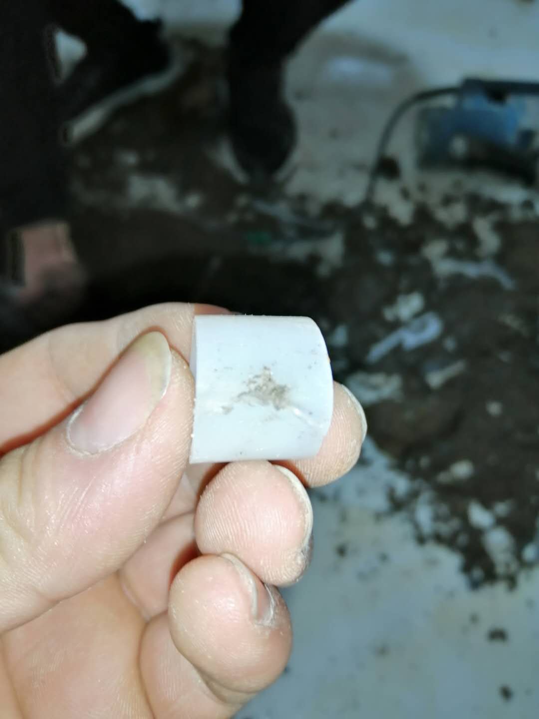 康乐家里地暖漏水了怎么办？